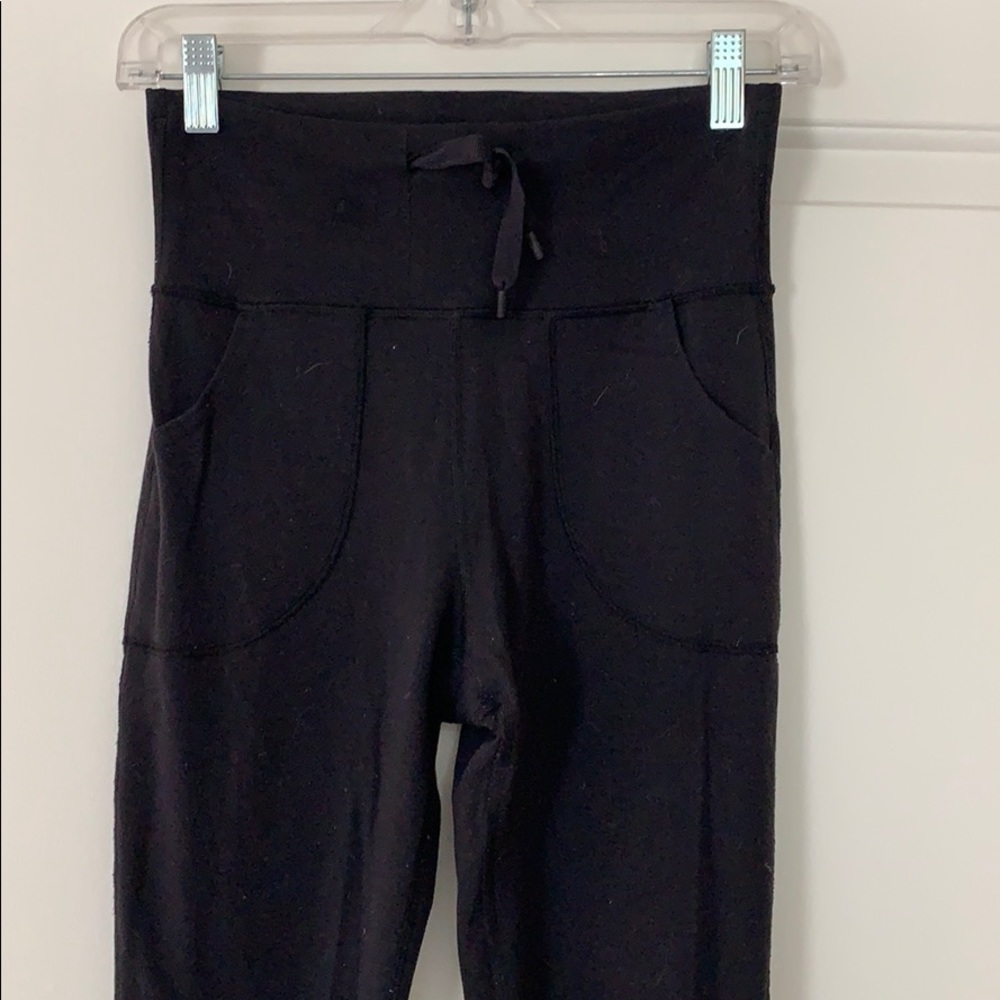 Lululemon leggings with pockets